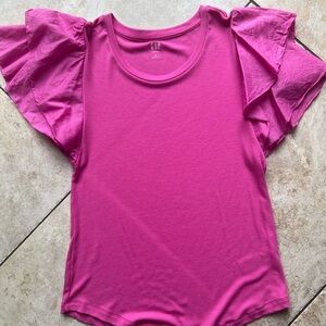 Gap tee with flutter sleeves